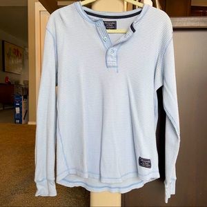 Men’s A&F medium long sleeve shirt